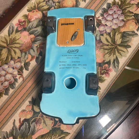 Peanuts Snoopy Woodstock Thunderbird Vintage Car Music Box by Willitts 1989 - Picture 7 of 9